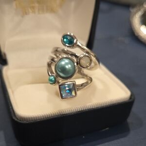 Elegant Silver and Blue Gemstone Ring